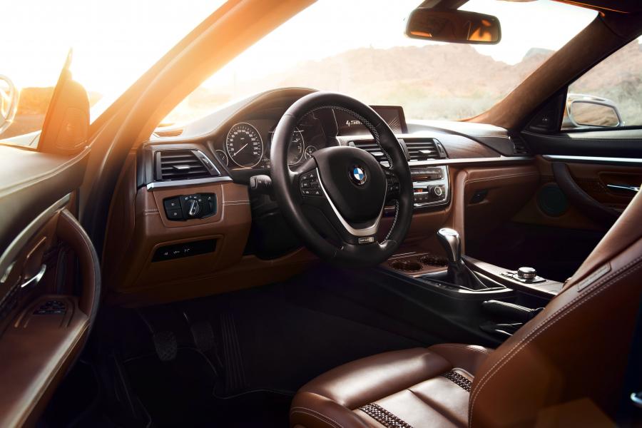 Интерьер BMW 4-Series Coupe Concept (F32) 2013 года  (фото 32 из 47)